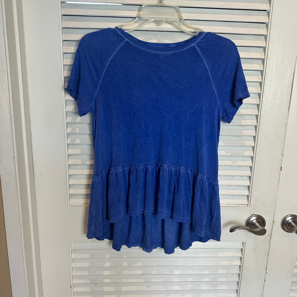 Tucker + Tate Blue Ruffled Short Sleeve Blouse